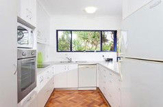 A Bay Breeze - Accommodation QLD 2