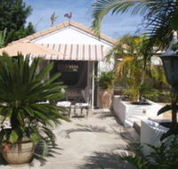 Beach House Studio At Leas - Accommodation QLD