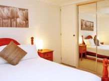 Beachfront On Lawson - Accommodation QLD 2