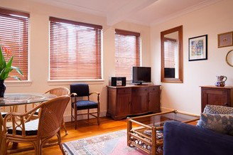 Broadview Waterfront Apartments - Accommodation QLD 2