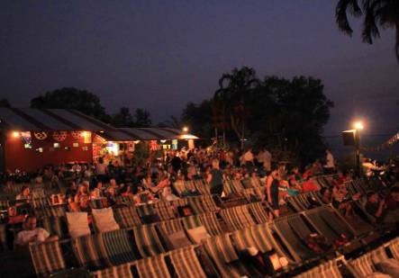 Deckchair Cinema - Accommodation QLD 4