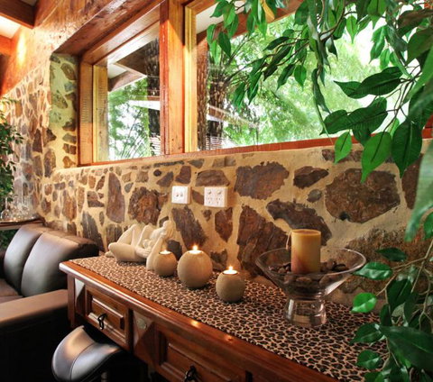 Piaf Day Spa - Accommodation QLD 2