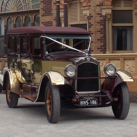 Vintage Fun Hire Cars - Accommodation QLD 1