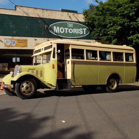 Vintage Fun Hire Cars - Accommodation QLD 3