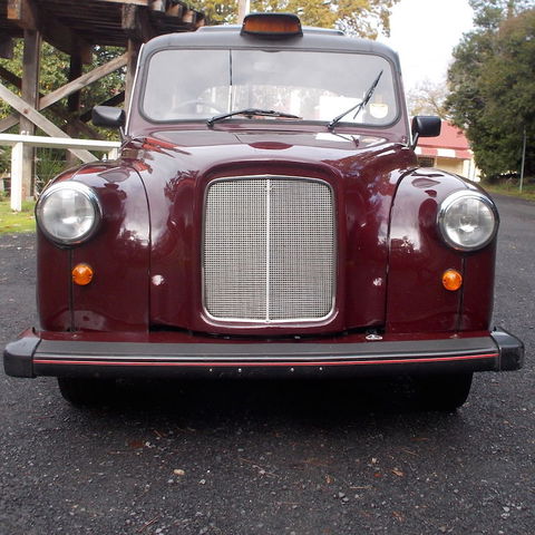 Vintage Fun Hire Cars - Accommodation QLD 5