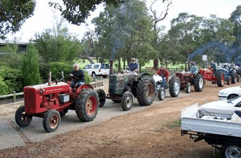 Hugh Manning Tractor  Machinery Museum - Accommodation QLD