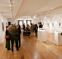Town Hall Gallery - Accommodation QLD