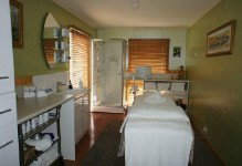 Venus Bay Getaways Day Spa & Accommodation - Accommodation QLD 2