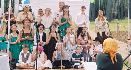 Nu Show - Accommodation QLD 1