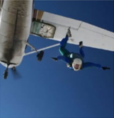 SA Skydiving - Accommodation QLD 1