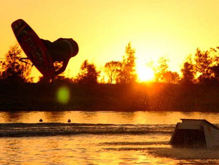 Bonney's WA Water Ski Park - Accommodation QLD 0