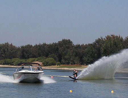 Bonney's WA Water Ski Park - Accommodation QLD 1