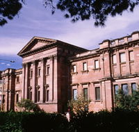 Australian Museum - Accommodation QLD