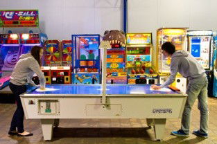 The Zone Family Entertainment Complex - Accommodation QLD 7