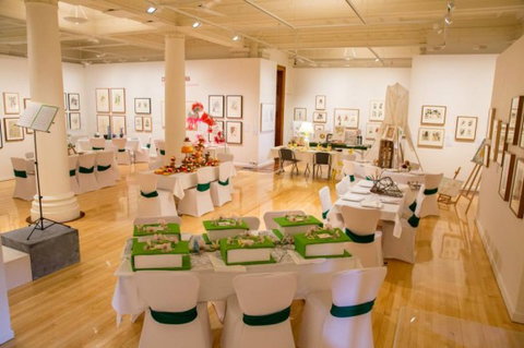 Cairns Regional Gallery - Accommodation QLD 4