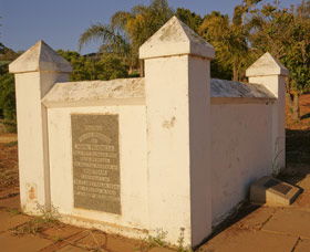 Mokine WA Accommodation QLD