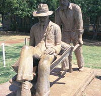 Russian Jack Memorial - Accommodation QLD