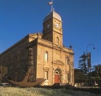 The Albany Town Hall - Accommodation QLD