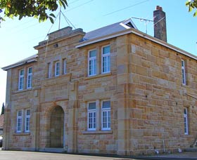 Memorial Hall - Accommodation QLD 0