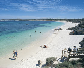 Salmon Bay - Accommodation QLD 0