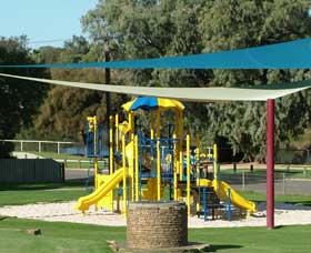 Apex Park - Accommodation QLD 0