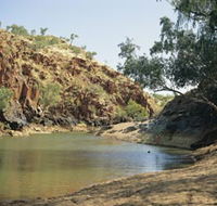 Caroline Pool - Accommodation QLD