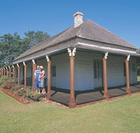Wonnerup House and Old School - Accommodation QLD