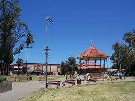 Gladstone Square - Accommodation QLD 0