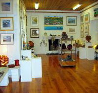 Off the Slate Gallery - Accommodation QLD