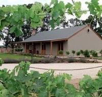 VineCrest Fine Barossa Wine - Accommodation QLD