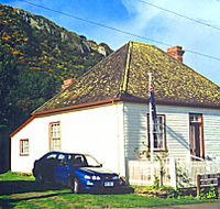 Joe Lyons Cottage - Accommodation QLD
