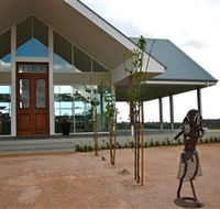 ArtWine Cellar Door - Accommodation QLD