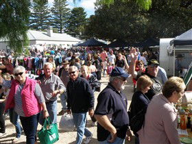 Stansbury Seaside Markets - Accommodation QLD 0