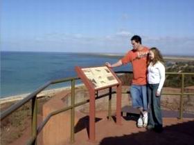 Hummock Hill Lookout - Accommodation QLD 0