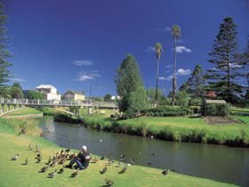 Strathalbyn Market - Accommodation QLD 0