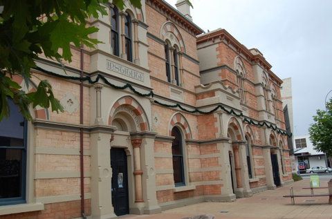 Riddoch Art Gallery - Accommodation QLD 0