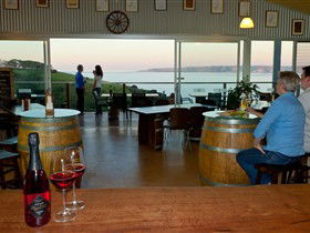 Dudley Cellar Door - Accommodation QLD 0