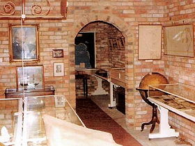 Bligh Museum Of Pacific Exploration - Accommodation QLD 0