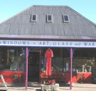 3 Windows Gallery - Accommodation QLD