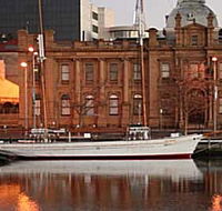 May Queen - Accommodation QLD