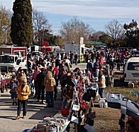 Evandale Market - Accommodation QLD