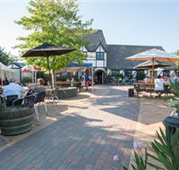 George Harcourt Inn - Accommodation QLD