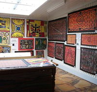 The Stockyard Gallery - Accommodation QLD