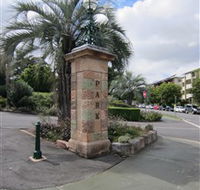 Newstead Park Memorials - Accommodation QLD