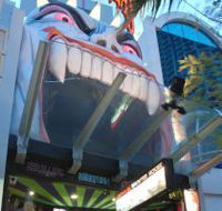 Draculas Haunted House - Accommodation QLD