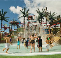 Wet 'n' Wild Water World - Accommodation QLD
