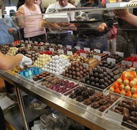 Poppys Chocolate - Accommodation QLD