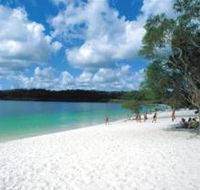 Lake McKenzie - Accommodation QLD