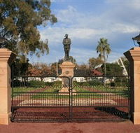 Dalby War Memorial and Gates - Accommodation QLD