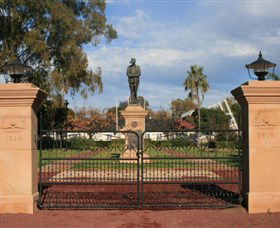Dalby War Memorial And Gates - Accommodation QLD 0